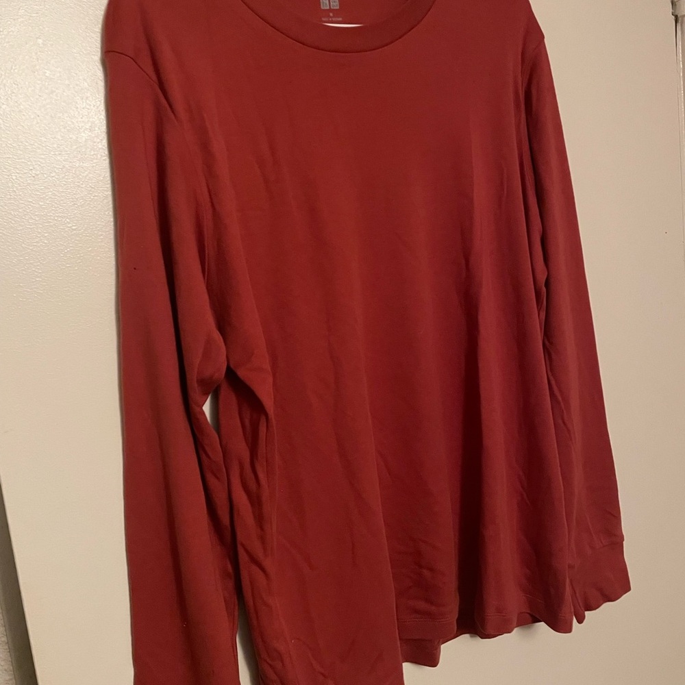 UNIQLO Longsleeve Heattech T shirt